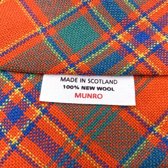 Munro Scotland Men's Ancient Tartan Plaid Necktie 100% Pure New Wool 3" x 57" - Picture 6 of 8